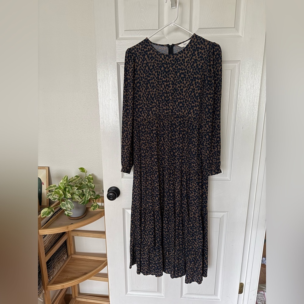 Elegant Black and Brown Leopard Print Dress